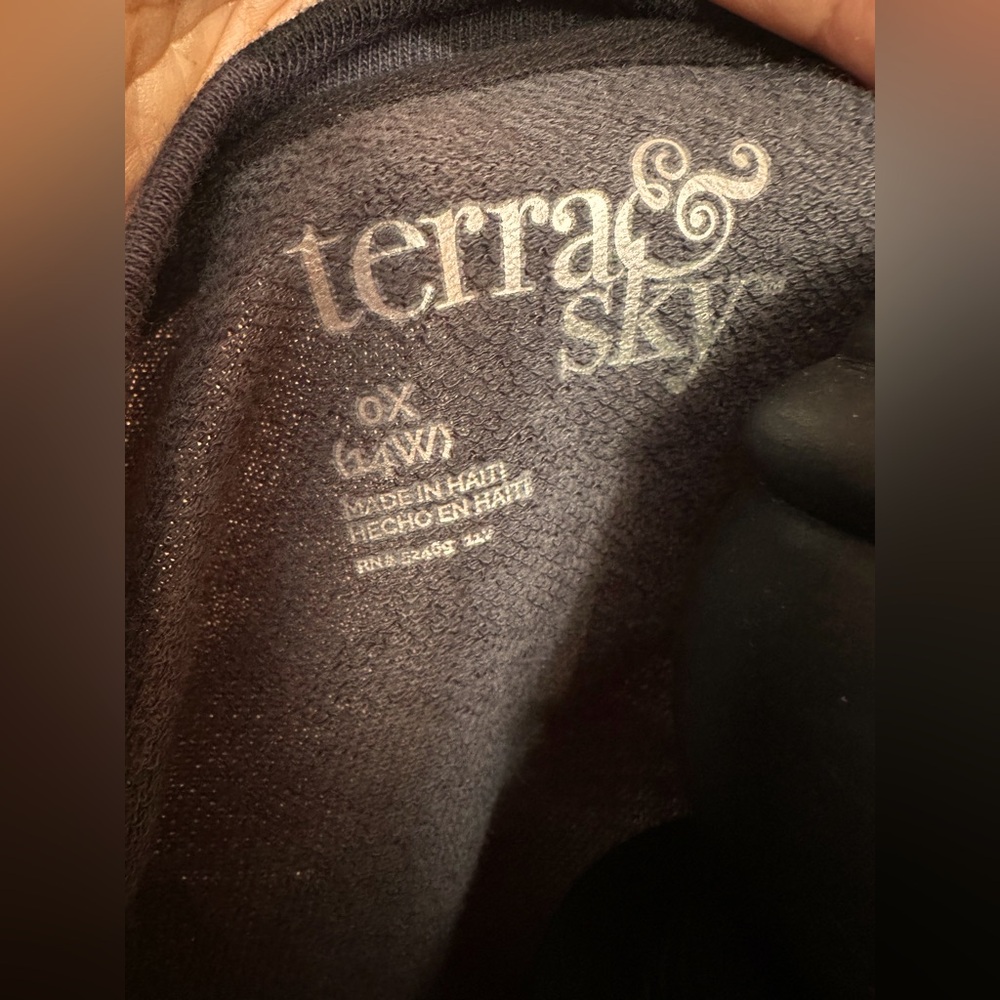 Terra‎ & Sky Black Camouflage women’s sweatshirt size 14W, 0X Casual Comfy Camo - Picture 2 of 2